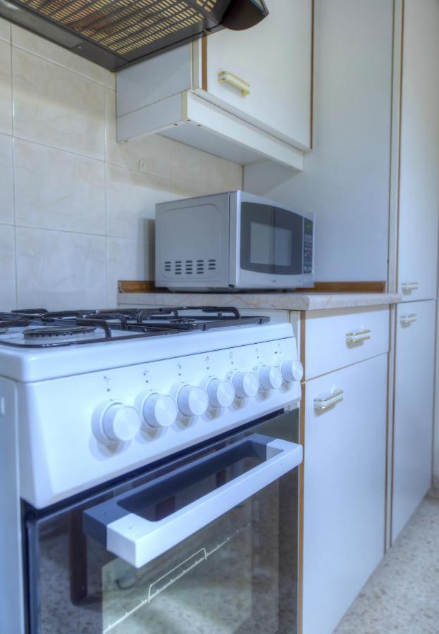 Large And Bright Apartment In The City Centre Goslm-2 Sliema Exterior photo